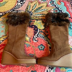 Brand New Uggs!!!!!! Beautiful boots